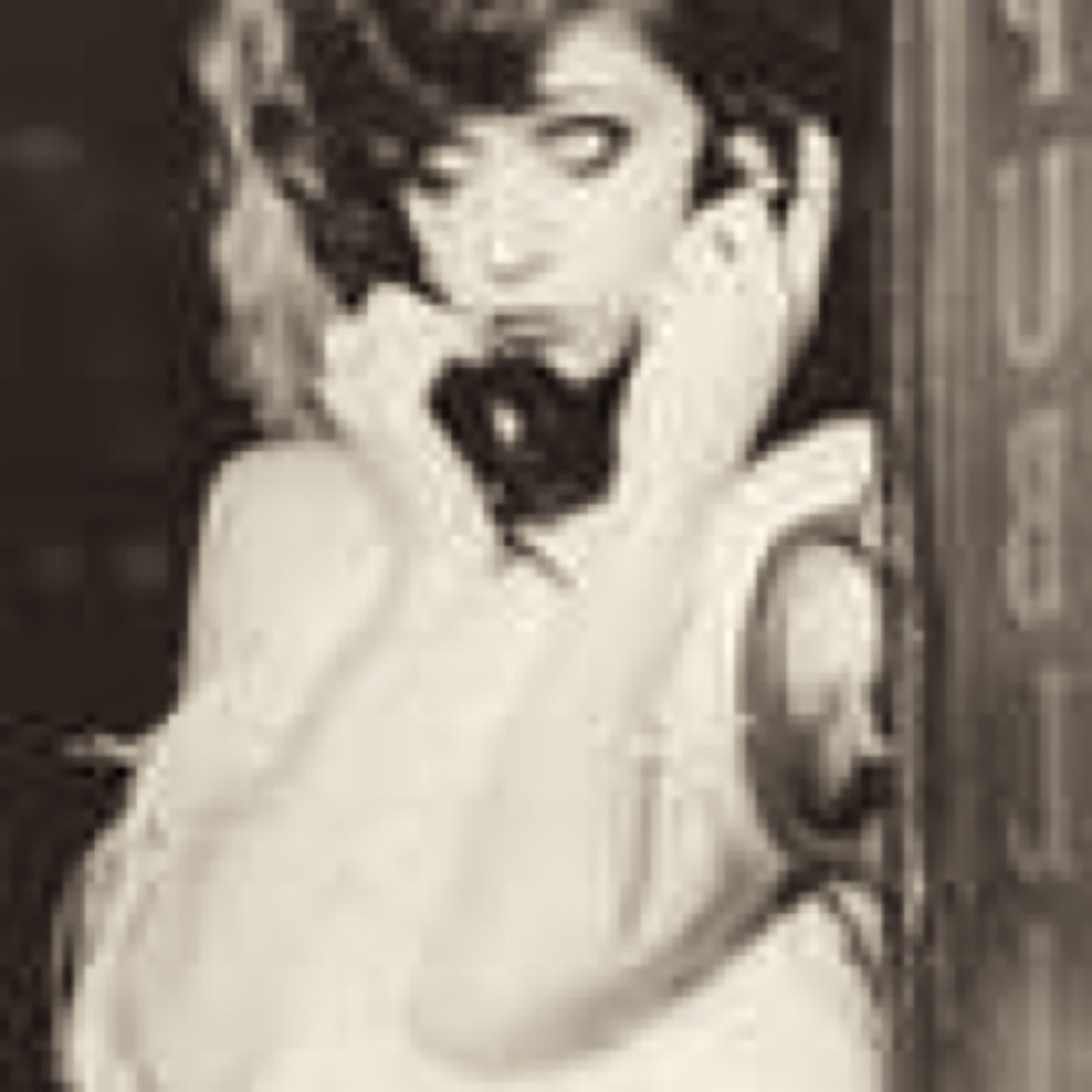 Meet your Posher, Laura